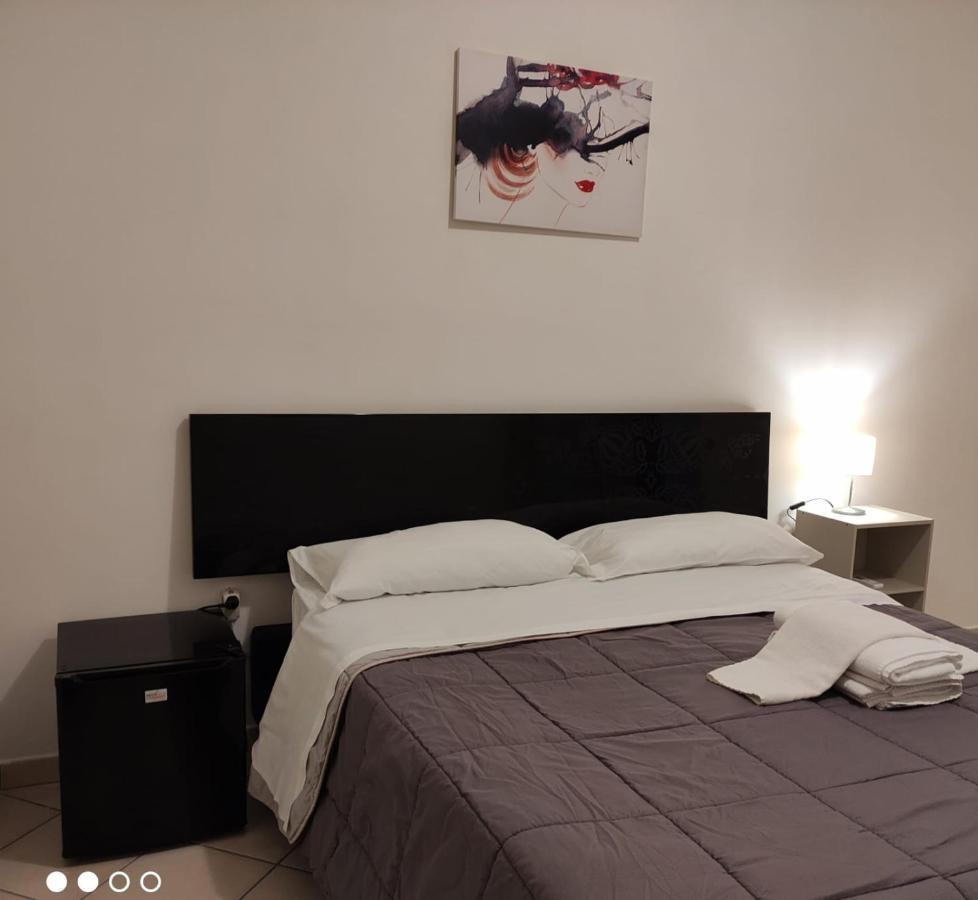 Lorenzo B&B House Battipaglia Buitenkant foto