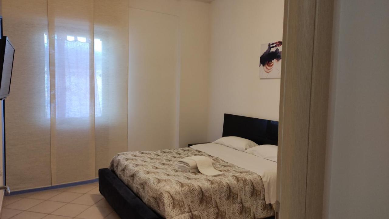 Lorenzo B&B House Battipaglia Buitenkant foto
